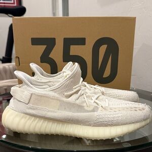 Yeezy Boost 350 V2 in Cream White